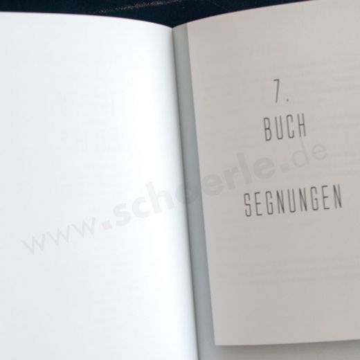 Mit wunderschönen und sinnlichen Texten, die zur Wandlung in einem selbst beitragen.